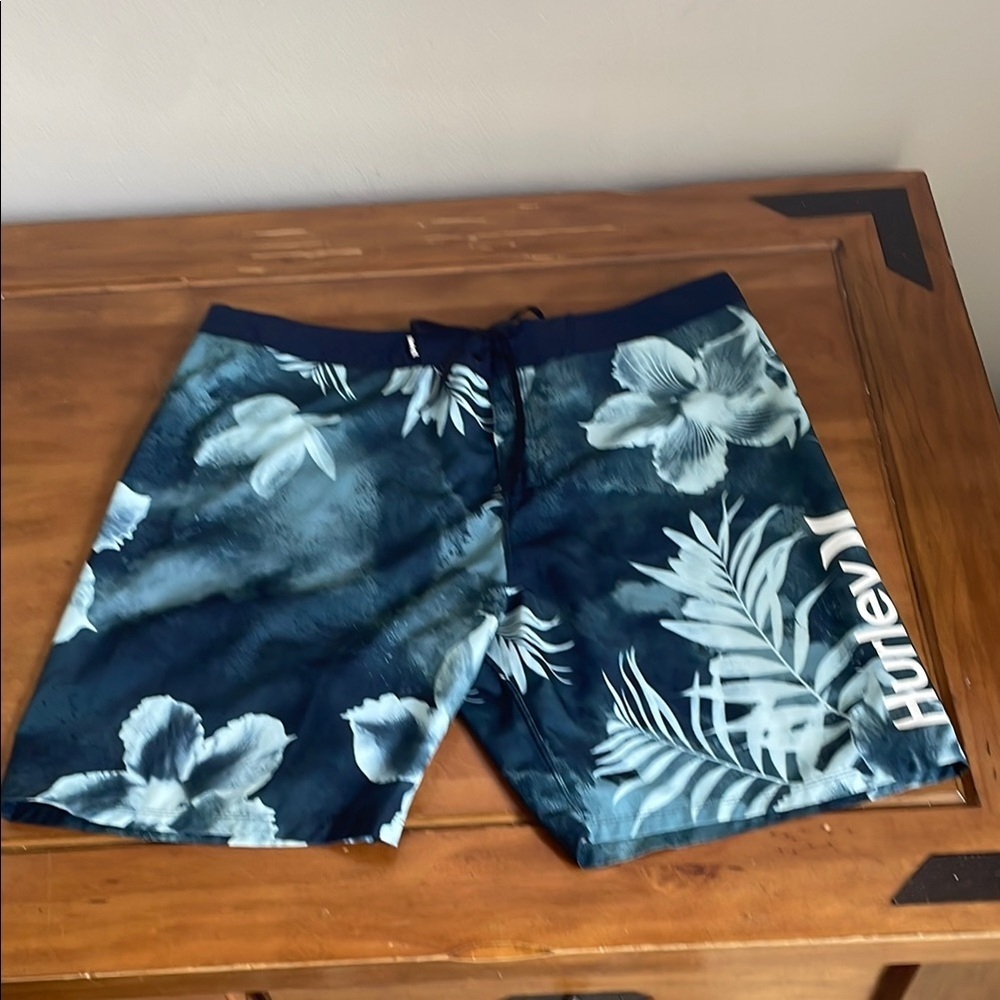 Hurley Blue and White Board Shorts with Floral Design Size 38